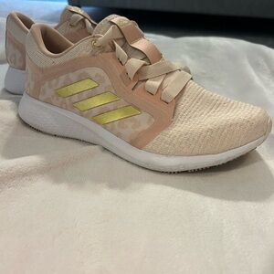 Adidas Women's Beige and Yellow Athletic Sneakers